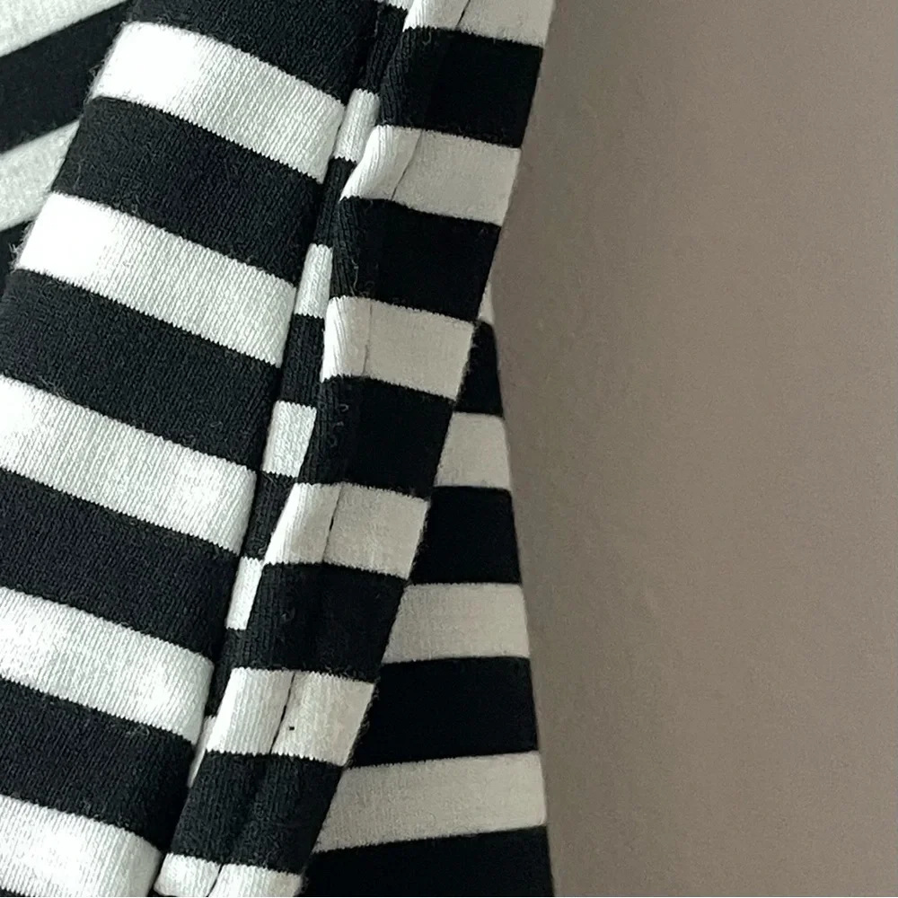 NWT Merona Black and White Striped Pencil Skirt - 12